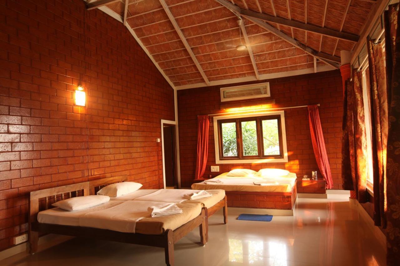 Eagle Eye Resorts Sangameswarpet Eksteriør billede